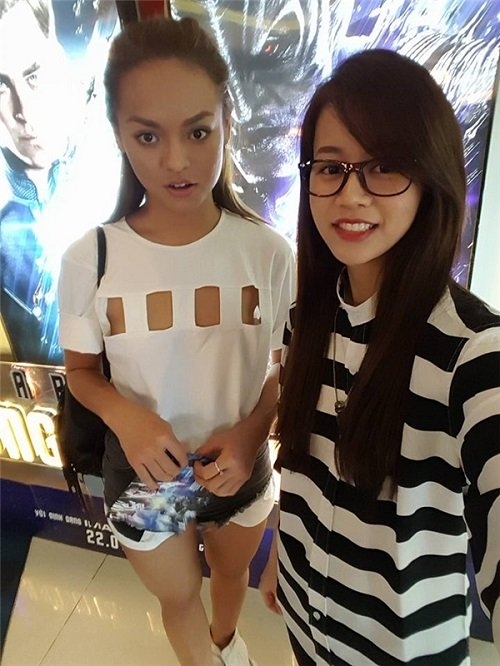 Kh&ocirc;ng chỉ sở hữu style c&oacute; phần k&igrave; dị, &Aacute; qu&acirc;n The Face c&ograve;n