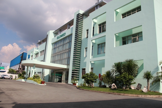 Glomed đ&atilde; v&agrave;o tay Abbott.