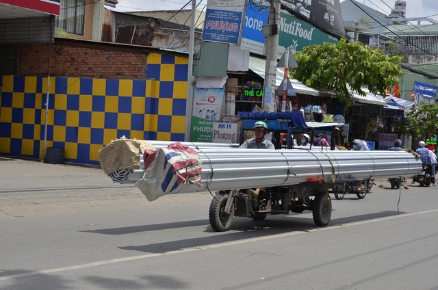 H&atilde;i h&ugrave;ng &ldquo;m&aacute;y ch&eacute;m