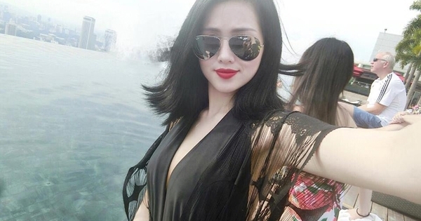 Bỏng mắt với thân hình cực gợi cảm của "bà mẹ một con" Tâm Tít