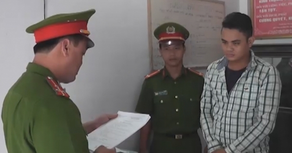 9X rủ bạn gái mới quen đi "tâm sự" rồi cướp tài sản