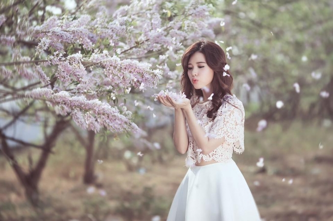 Đốn tim với những khoảnh khắc đẹp tựa c&ocirc;ng ch&uacute;a của Midu