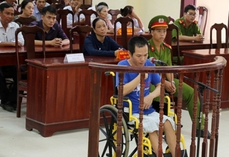 Quảng Trị: Tài xế xe đầu kéo gây ra vụ lật tàu SE5 lĩnh án 7 năm tù