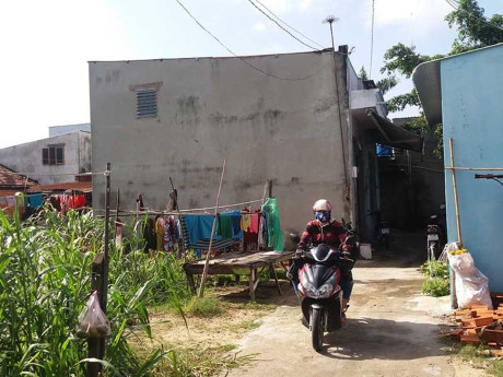 Một khu đất ở huyện H&oacute;c M&ocirc;n được địa phương cho t&aacute;ch thửa năm 2016. Ảnh: HTD