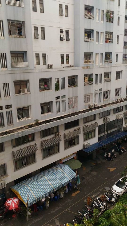 M&ocirc;̣t đám tang phải t&ocirc;̉ chức tại khu&ocirc;n vi&ecirc;n chung cư do nhà sinh hoạt c&ocirc;̣ng đ&ocirc;̀ng đã bị chủ đ&acirc;̀u tư bán.