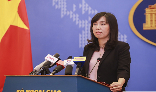 Người ph&aacute;t ng&ocirc;n Bộ Ngoại giao L&ecirc; Thị Thu Hằng.