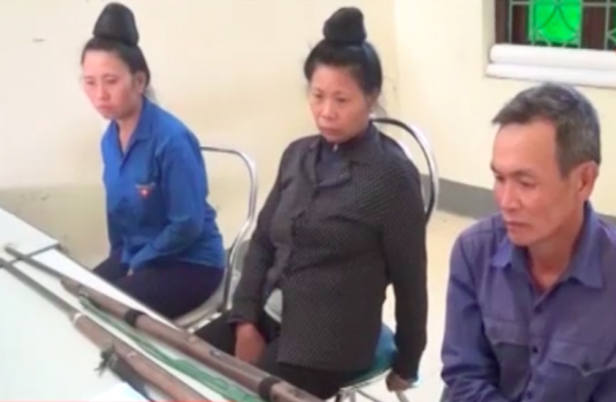 Ba đối tượng c&ugrave;ng tang vật tại cơ quan điều tra.