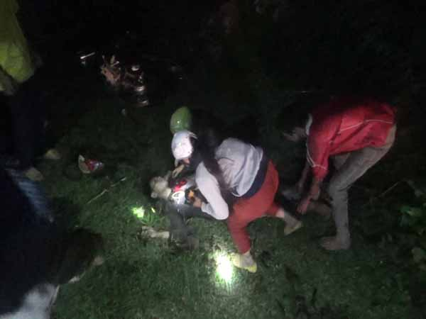 Hiện trường vụ tai nạn. Ảnh: BATGT Quảng Ng&atilde;i.