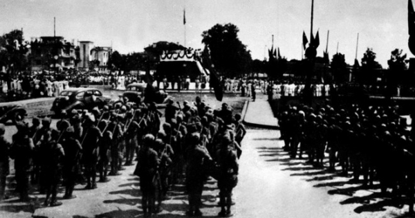 Loạt ảnh tư liệu để đời về ngày 2/9/1945 lịch sử