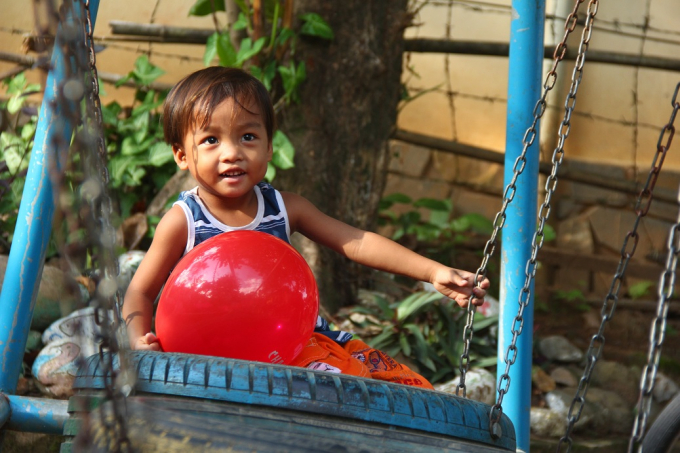 Những &aacute;nh mắt h&aacute;o hức trong ng&agrave;y khai giảng.
