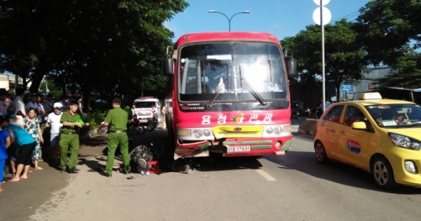 Đi làm lại sau nghỉ lễ, hai vợ chồng gặp nạn trên đường
