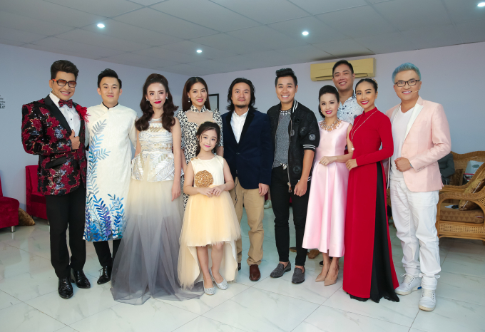 Nguy&ecirc;n Khang đa năng trong đ&ecirc;m chung kết Tuyệt đỉnh song ca nh&iacute;