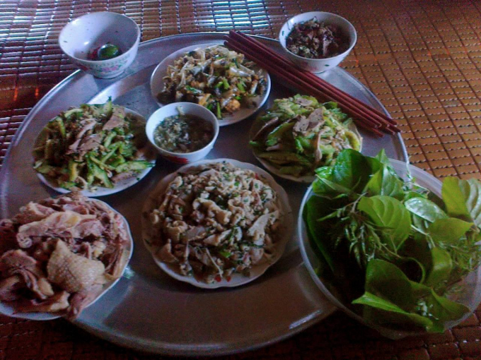 Thịt vịt l&agrave; m&oacute;n ăn kh&ocirc;ng thể thiếu trong Lễ c&uacute;ng của người T&agrave;y, N&ugrave;ng.