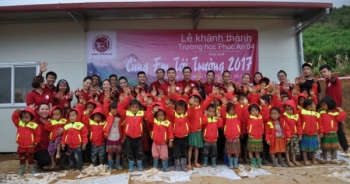 Hà Giang: Rạng ngời ánh mắt trẻ thơ đón khai giảng trong ngôi trường mới