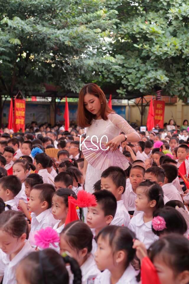 Bức ảnh hiện đang h&uacute;t hơn 14 ngh&igrave;n lượt like, h&agrave;ng trăm chia sẻ v&agrave; b&igrave;nh luận.