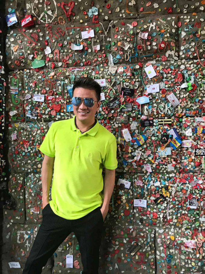 Sau liveshow &ldquo;khủng&rdquo;, Đ&agrave;m Vĩnh Hưng đắt show Ch&acirc;u &Acirc;u