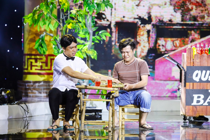 Kim Tử Long: T&ocirc;i vẫn phải đi h&aacute;t trong ng&agrave;y đ&aacute;m tang mẹ