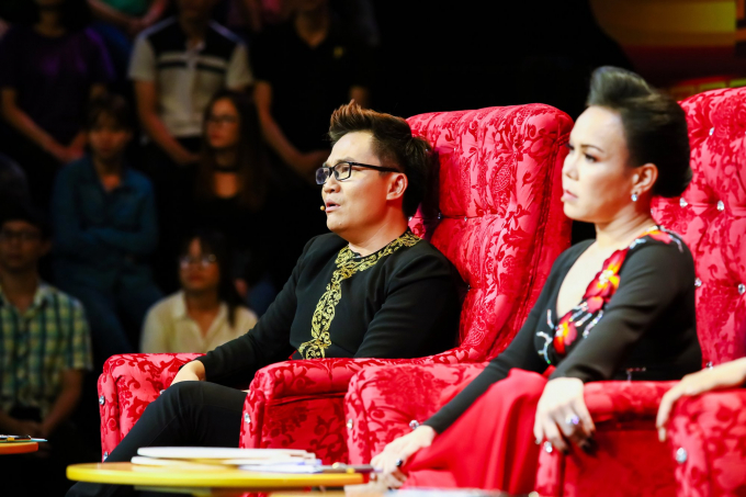 Kim Tử Long: T&ocirc;i vẫn phải đi h&aacute;t trong ng&agrave;y đ&aacute;m tang mẹ