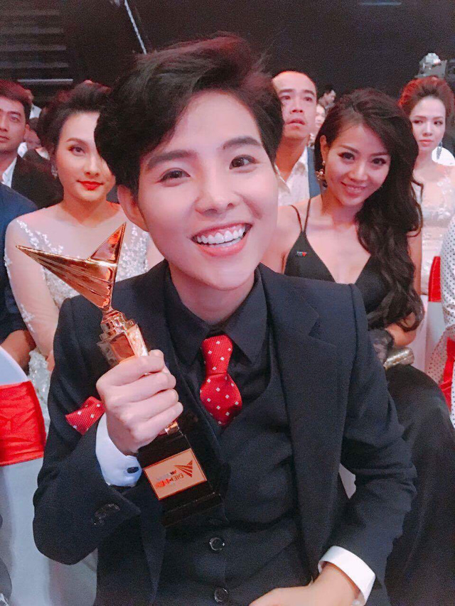 &ldquo;Người ph&aacute;n xử&rdquo; thắng lớn tại giải thưởng Ấn tượng VTV 2017