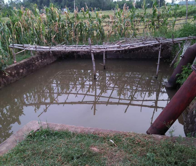 Trạm bơm nơi ph&aacute;t hiện thi thể b&eacute; trai.