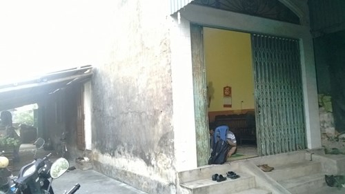 Căn nh&agrave; vợ chồng Huệ sinh sống. (Ảnh: b&aacute;o Infornet)