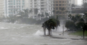 Mỹ gồng mình đối phó bão Irma