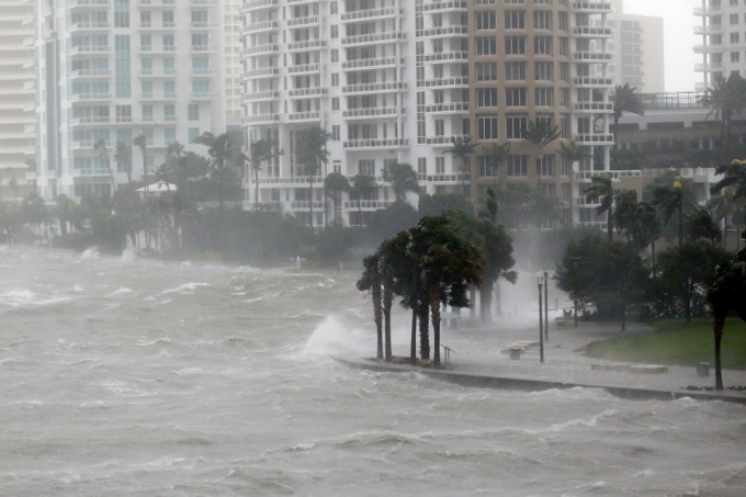 B&atilde;o Irma đ&atilde; đổ bộ v&agrave;o đất liền rạng s&aacute;ng 10/9.