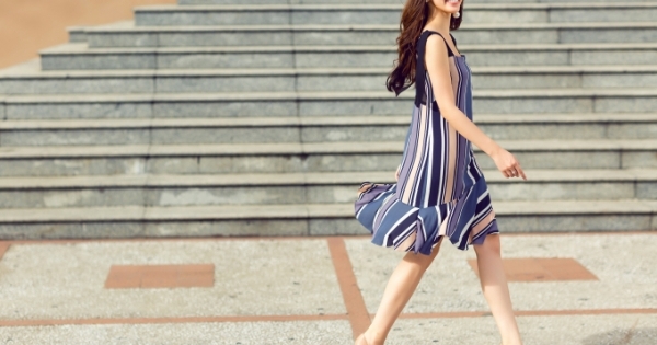 Hoa hậu Jolie Nguyễn gợi ý mặc đẹp với tông màu trầm ngày đầu thu