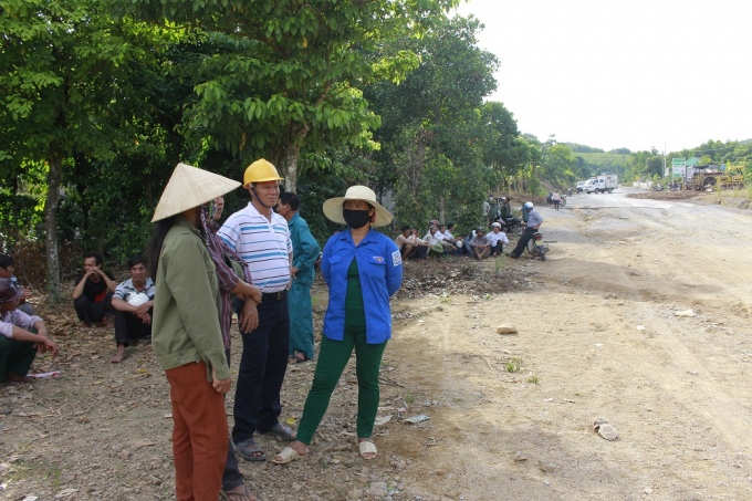 Nhiều người d&acirc;n bức x&uacute;c trước sự việc.