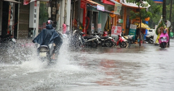Tin mới nhất về cơn bão Doksuri: Bão đang tăng tốc