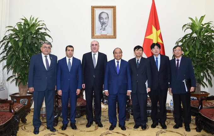 Ch&iacute;nh phủ v&agrave; nh&acirc;n d&acirc;n Việt Nam lu&ocirc;n coi trọng việc duy tr&igrave;, củng cố quan hệ bạn b&egrave; truyền thống với Azerbaijan.&nbsp;&nbsp;