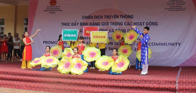 Nam Đ&agrave;n (Nghệ An): Trường THCS Kim Li&ecirc;n tổ chức hoạt động truyền th&ocirc;ng về b&igrave;nh đẳng giới trong nh&agrave; trường