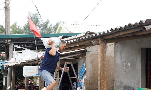 Chằng chống nh&agrave; cửa.