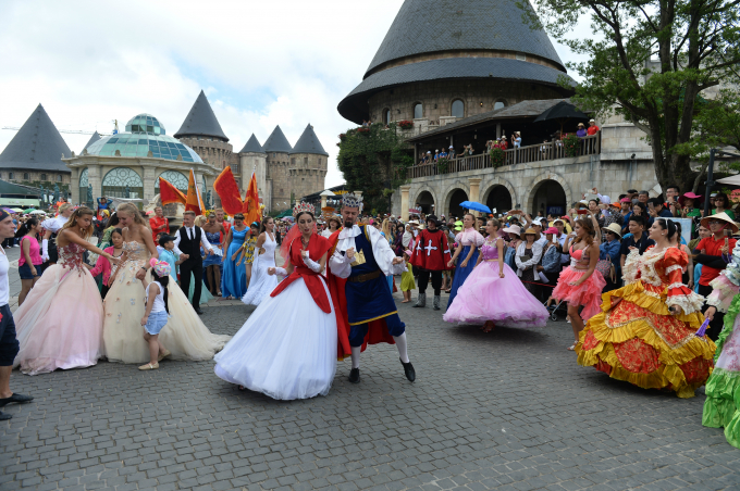 Carnival Sun World Ba Na Hills Hanoi.