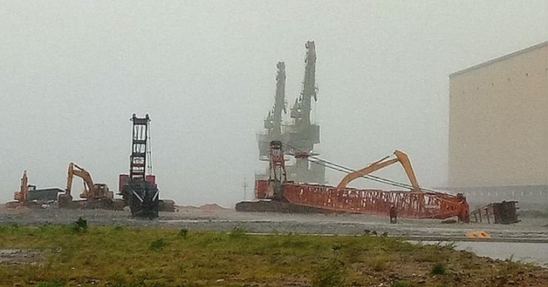 Formosa tích cực chống chọi với bão số 10