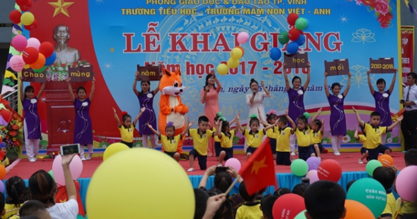 Nghệ An: Công khai số điện thoại để phụ huynh phản ánh lạm thu