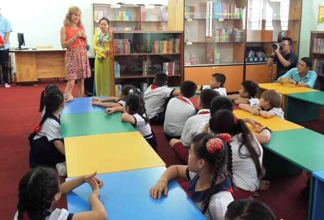 Quy định gi&aacute;o vi&ecirc;n bản ngữ kh&ocirc;ng được đặt t&ecirc;n tiếng Anh cho học sinh của ng&agrave;nh gi&aacute;o dục TPHCM đang g&acirc;y nhiều tranh c&atilde;i. Ảnh minh họa: Ho&agrave;i Nam