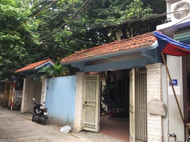 Cổng v&agrave;o nh&agrave; trọ của chị Nhuy&ecirc;n.