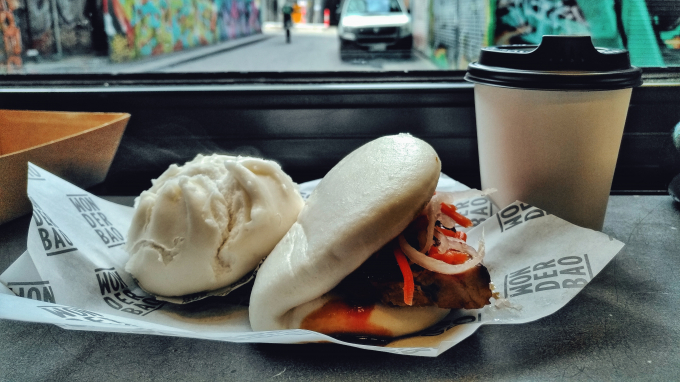 Nh&igrave;n ngắm khung cảnh đẹp như mơ dưới g&oacute;c m&aacute;y Bphone 2017