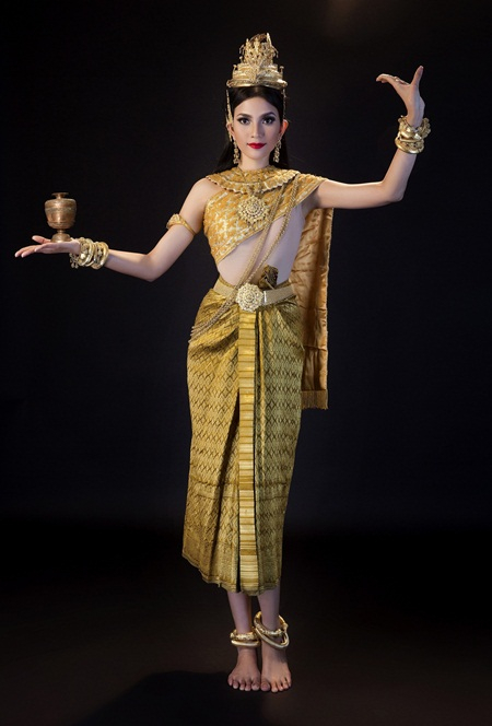 Những ng&agrave;y n&agrave;y, Trương Thị May về xum họp c&ugrave;ng gia đ&igrave;nh v&agrave; hưởng cuộc sống an lạc, thanh tịnh.