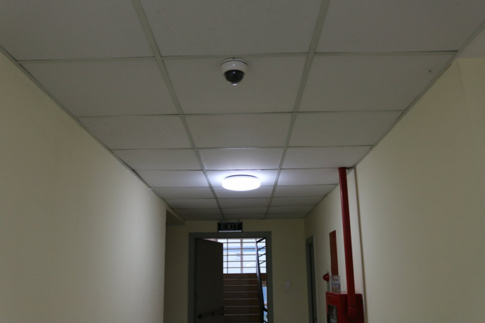 Camera được đặt ở h&agrave;ng lang nh&agrave; C1.