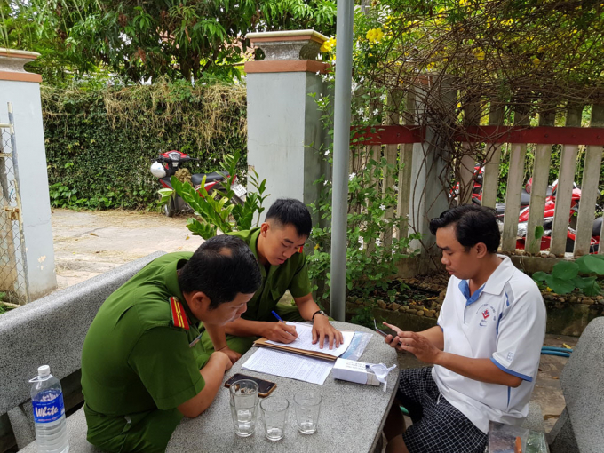 &Ocirc;ng Thuần cung cấp th&ocirc;ng tin cho cơ quan c&ocirc;ng an.