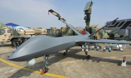 M&aacute;y bay kh&ocirc;ng người l&aacute;i CH-5 của Trung Quốc.