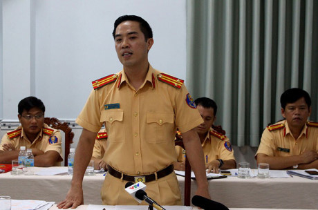 Trung t&aacute; Huỳnh Trung Phong, Trưởng PC67, khẳng định người d&acirc;n được quyền quay phim, ghi h&igrave;nh CSGT đang l&agrave;m việc. Ảnh: L.THOA