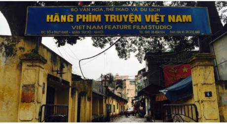 Trụ sở H&atilde;ng phim truyện Việt Nam tại số 4 Thụy Khu&ecirc;, T&acirc;y Hồ, H&agrave; Nội. Ảnh: baochinhphu.vn