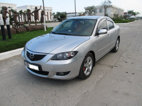 Mazda3 1.6AT 2004 l&agrave; một trong những chiếc &ocirc; t&ocirc; cũ được nhiều người y&ecirc;u th&iacute;ch v&agrave; t&igrave;m kiếm. Ảnh: Danhgiaxe