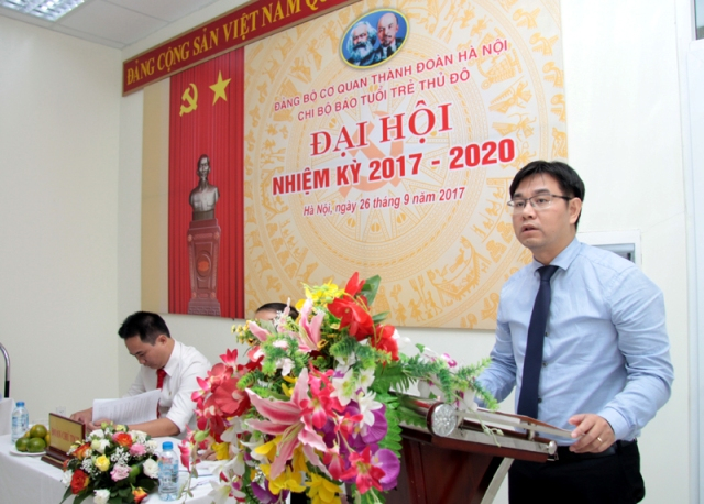 Ng&agrave;y 26/9, Chi bộ B&aacute;o Tuổi trẻ Thủ đ&ocirc; tổ chức Đại hội nhiệm kỳ 2017 &ndash; 2020. &Ocirc;ng Nguyễn Văn Thắng, UVBTV Trung ương Đo&agrave;n, Th&agrave;nh ủy vi&ecirc;n, B&iacute; thư Đảng ủy, B&iacute; thư Th&agrave;nh đo&agrave;n H&agrave; Nội đến dự v&agrave; chỉ đạo Đại hội.