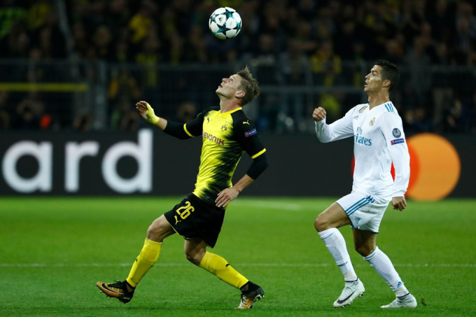 Dortmund nỗ lực t&igrave;m kiếm b&agrave;n gỡ.