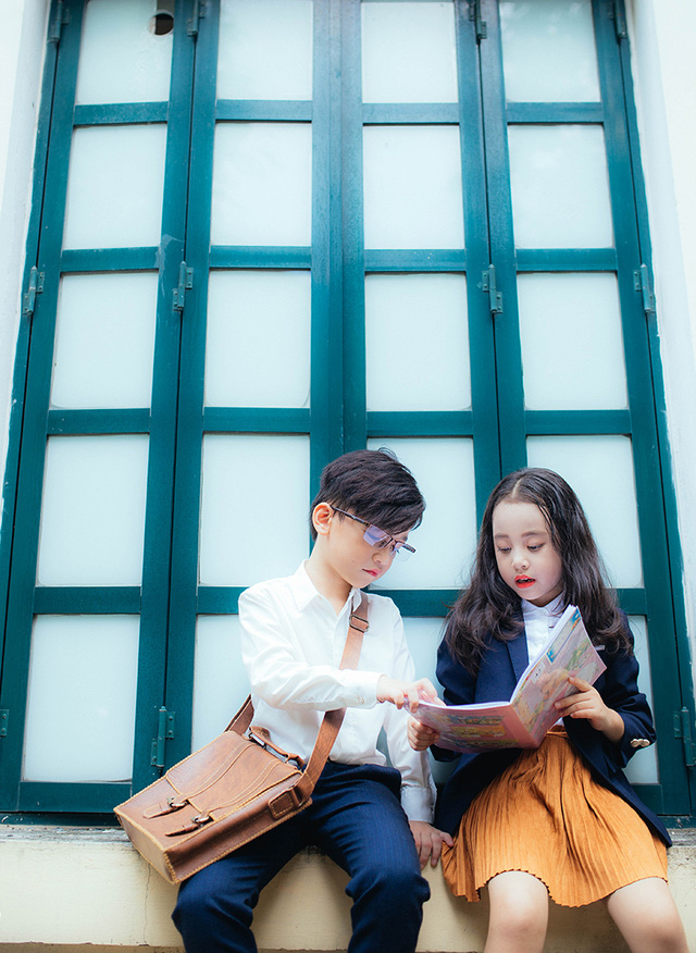 Được biết, v&agrave;o vai thầy gi&aacute;o thực tập điển trai l&agrave; cậu b&eacute; Cao Hữu Nhật, từng tham gia cuộc thi &Aacute; Vương cuộc thi Ho&agrave;ng Tử V&agrave; C&ocirc;ng Ch&uacute;a Thế giới 2017.