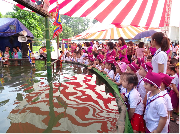 Chương tr&igrave;nh Vui Tết trung thu nằm trong chuỗi c&aacute;c hoạt động nhằm ph&aacute;t huy gi&aacute; trị Di sản Thế giới Ho&agrave;ng th&agrave;nh Thăng Long, do Trung t&acirc;m bảo tồn Di sản Thăng Long - H&agrave; Nội tổ chức.